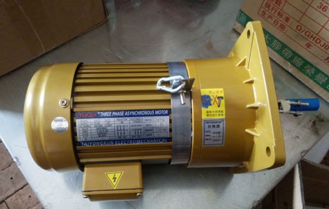 Línea de alimentación del pollo 1.5KW con el material de acero inoxidable 0