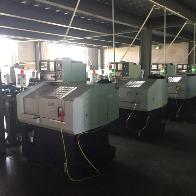 torno de 3500lbs 3000lbs 1500lbs para la línea de alimentación de consumición automática de la casa de la granja de la parrilla del pollo de las aves de corral